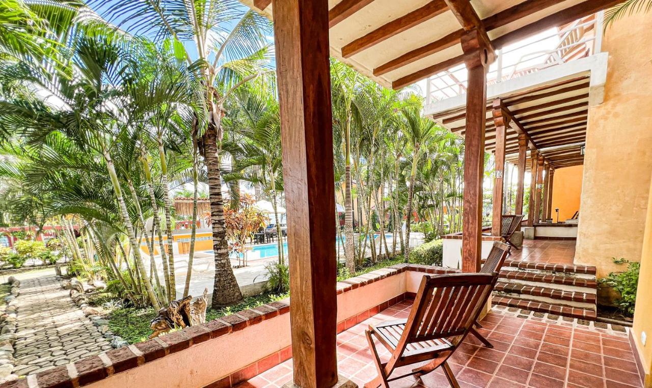 Hotel Punta Franca Jobal Buitenkant foto