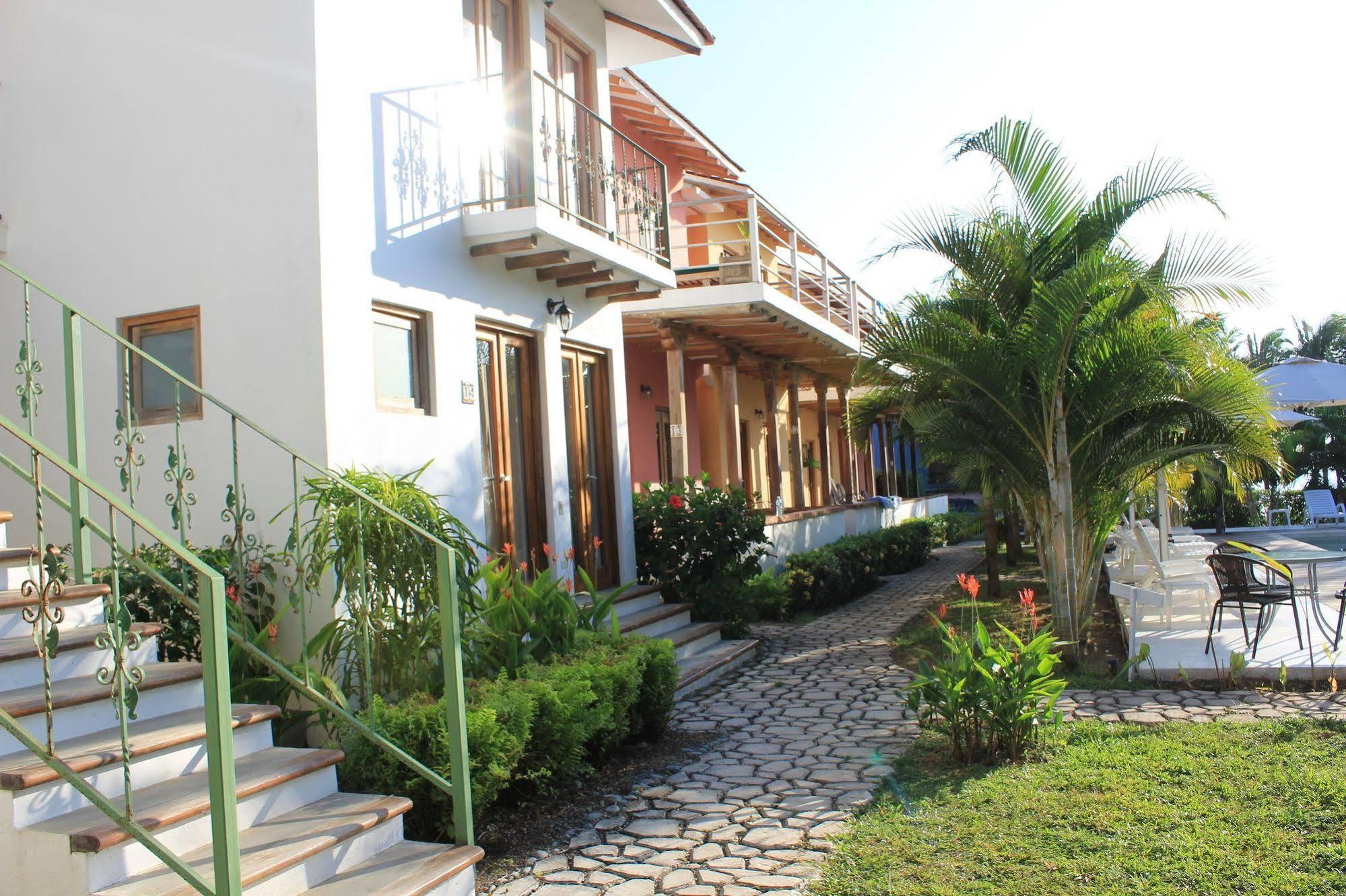 Hotel Punta Franca Jobal Buitenkant foto