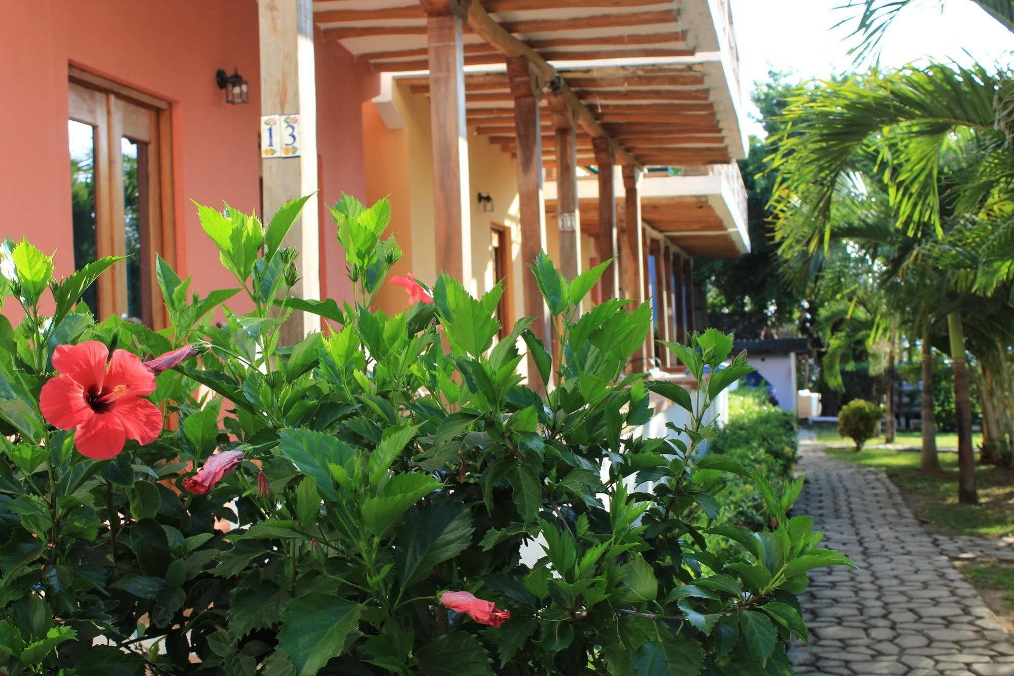 Hotel Punta Franca Jobal Buitenkant foto